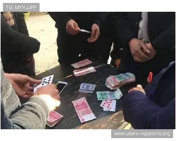 三公扑克牌赢钱秘籍揭秘,实用策略助你在比赛中轻松击败对手赢取大奖